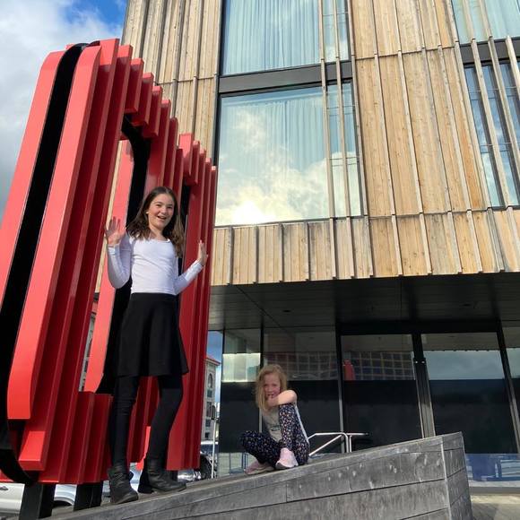 Meet your Posher, Janette - Picture 1 of 1